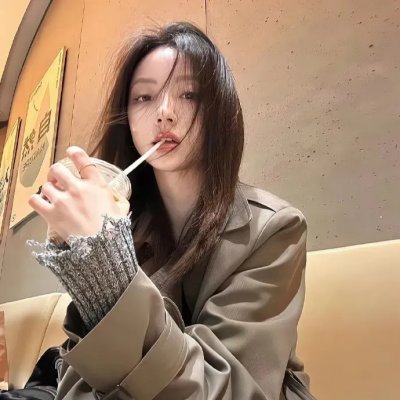 靓仔斗大鳄